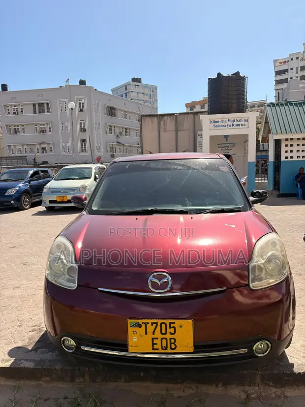 Mazda Verisa 2007 Burgundy - 1