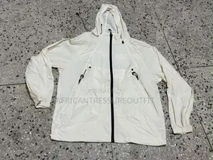 Lightweight Windbreakers with Contrasting Gray Zipper