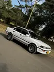 Toyota Corolla Sedan 1989 White - 3