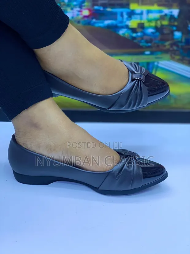 Viatu Rasmi vya Wanawake vya Angelo Ruffo vya Flat - 1