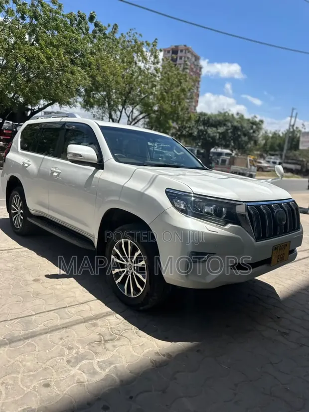 Toyota Land Cruiser Prado 2.7 2021 White - 1