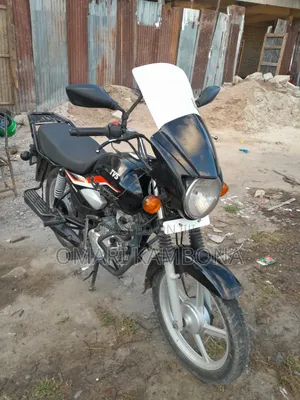 TVS HLX 125 2023 Motorcycle - Black