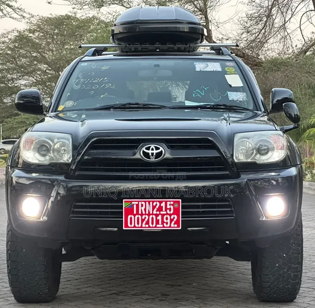 Toyota Hilux Surf 2007 Black - 1
