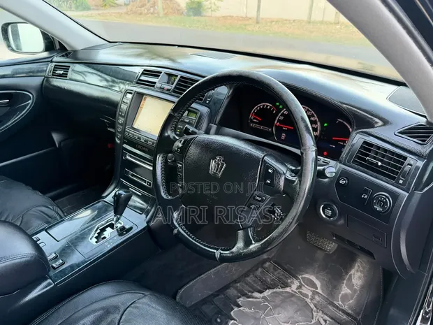 Toyota Harrier 2015 Black - 1