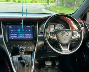 Toyota Harrier 2015 Nyeusi