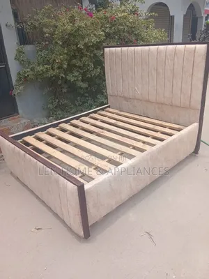 Kitanda Sofa - Kilitumiwa, Cha Viti 5/6