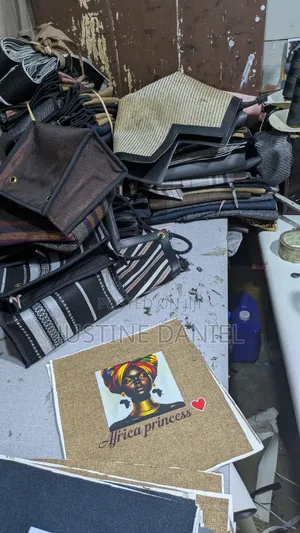 African Culture Handbag - Multicolor