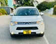 Mitsubishi Outlander 2012 White - 1