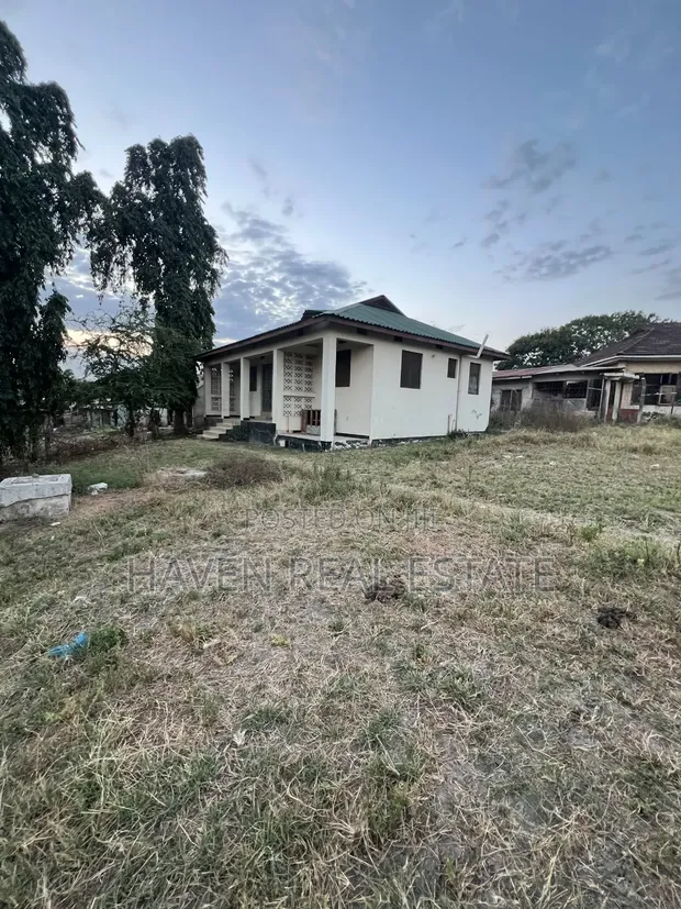 Prime Commercial Plot for Sale, Mbezi Magufuli - 1