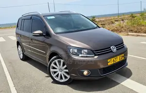Volkswagen Touareg 2013 Kahawia