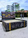 Kitanda Sofa cha Kisasa chenye Vituo vya Dhahabu - 5/6 - 2