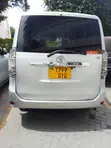 Toyota Noah 2009 Silver - 2
