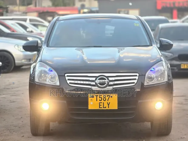 Nissan Dualis 2010 Black - 1
