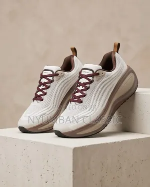 Nike Vomero Plus Sports Shoes