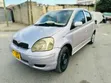 Toyota Vitz 2003 Nyeupe - 4