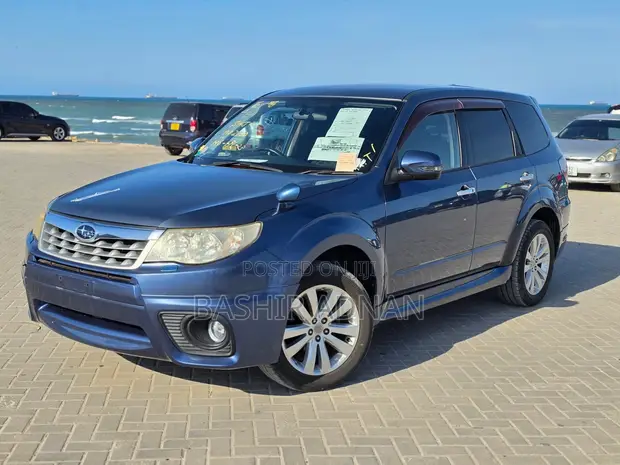 Subaru Forester 2012 Bluu - 1