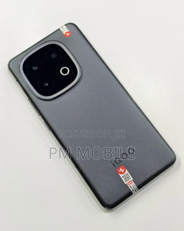 Vivo iQOO 13 512GB Used - 1