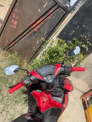 Honda Vario 2018 Nyekundu