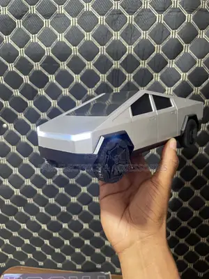 Gari la Toy la Tesla Cybertruck Linalochajiwa