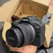 Canon EOS R100 Camera na Lens ya 18-45mm - 3