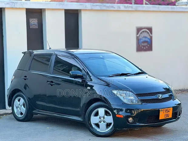 Toyota IST 2006 Black - 1