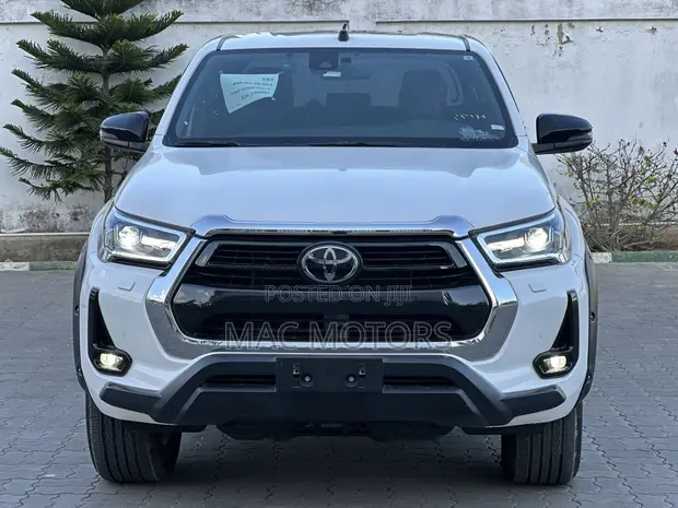 2022 Toyota Hilux 2.4L Diesel - Off White - 1