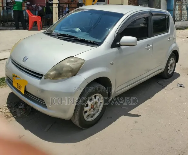 Toyota Passo 2005 Gold - 1