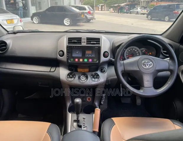 Toyota RAV4 2008 White - 1