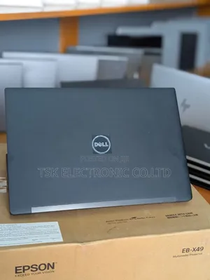 Dell Latitude 7280 Laptop: Intel Core i5, 8GB RAM, 256GB SSD