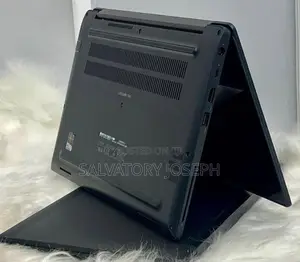 Dell Latitude 7290 Laptop: Intel Core i5, 8GB RAM, 256GB SSD