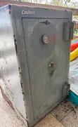 Safe ya Chuma ya Zamani Inauzwa - 2