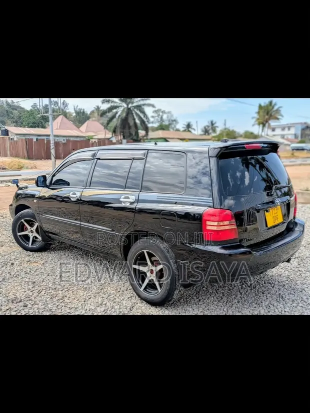 Toyota Kluger 2004 Black - 1