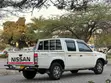 Nissan DoubleCab 2000 White - 3