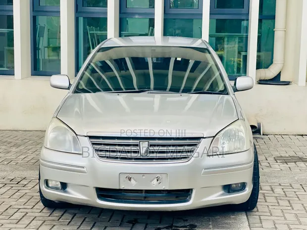 Toyota Premio 2005 Silver - 1