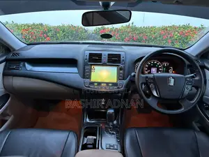 Toyota Crown 2009 Nyeusi