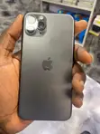 Apple iPhone 11 Pro Max 512GB Nyeusi - 3