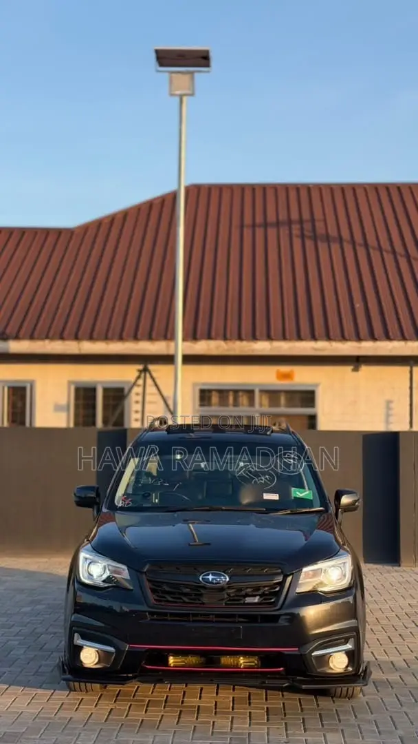 Subaru Forester 2014 Black - 1
