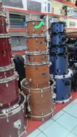 Pearl Drum Set - Full Set, 3 Cymbals, 5 Drums - 1