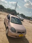 Toyota Vitz 2000 Kijivu - 4