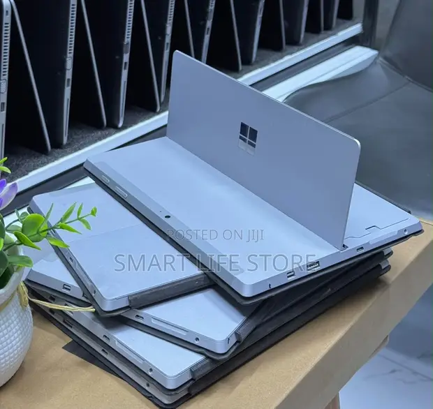 Microsoft Surface Laptop 3 - 4GB RAM, 128GB SSD - 1