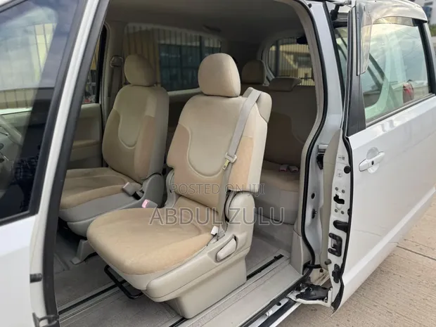 Toyota Porte 2008 White - 1