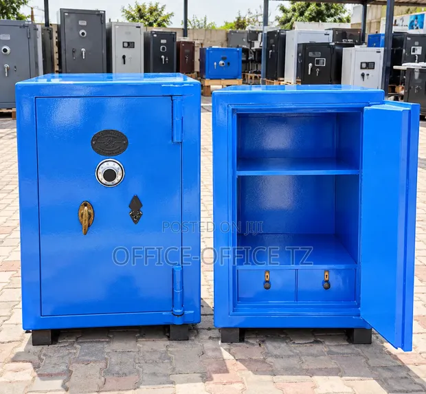 Heavy Duty Safe (500kg) - 1