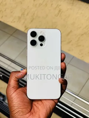 New Apple iPhone 15 Pro Max 256GB White