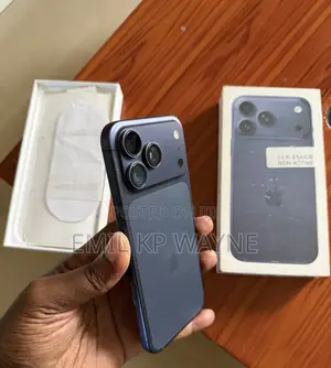 Apple iPhone 17 Pro Max 256GB Bluu