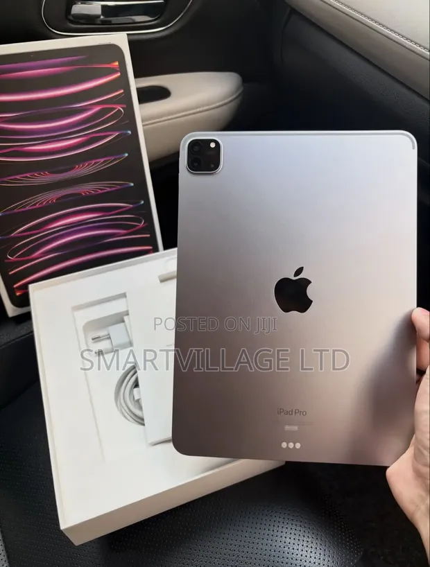 New Apple iPad Pro 12.9-inch (2022) M2 Chip 128GB Gray - 1