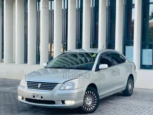 Toyota Premio 2004 Nyeupe