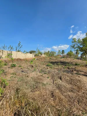 Land Plot for Sale - Madale Mbopo, 832 sqm