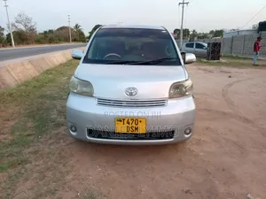 Toyota Porte 1.3 FWD 2005 Nyeupe