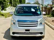 Toyota Noah 2009 Silver - 4