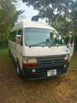 Toyota Grand HiAce 2000 - 3
